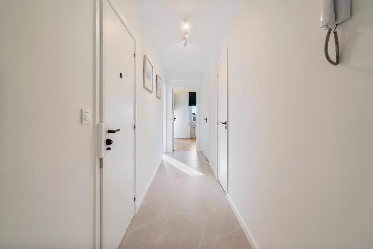 Fantastically Located Modern Apartment With Garage Available Oostende Exterior foto
